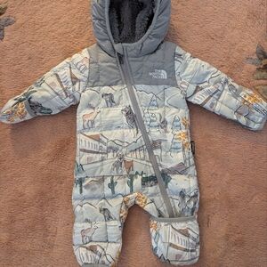 NWOT The North Face Snowsuit Baby 0-3 Months
